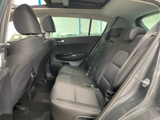 Kia Sportage 1.6 MHEV Black Edition 100kW (136CV) 4x2