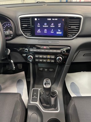 Kia Sportage 1.6 MHEV Black Edition 100kW (136CV) 4x2