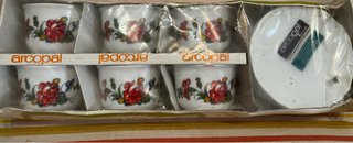 Juego de café Arcopal floral