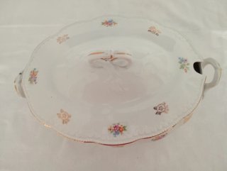 Sopera antigua San Claudio porcelana flores