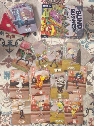 Juego de cartas Blind Business