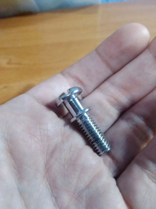Puente y tornillos guitarra eléctrica