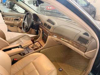 BMW 730i 2000