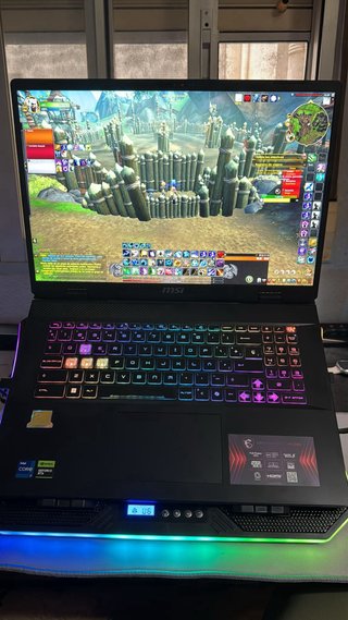 MSI Crosshair 17 HX RTX 4070 32GB+Base Refrigerado