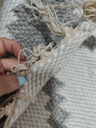 Alfombra interior gris y blanca