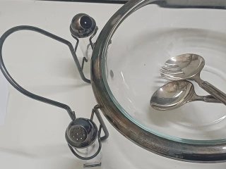 Insalatiera vintage con porta sale e pepe