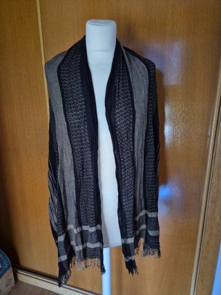 Lote: Pañuelos, foulards, pareos 1 + 5 REGALO)
