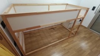 Cama alta Kura Ikea madera