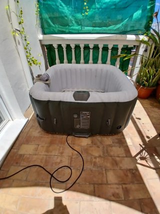 Jacuzzi hinchable exterior