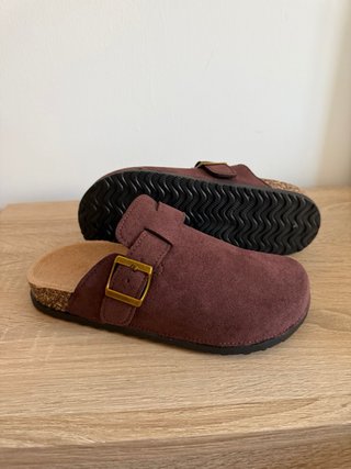 Zuecos numero 40