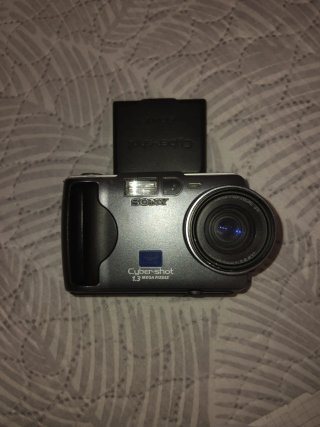 Fotocamera Sony DSC-S30 (2000)