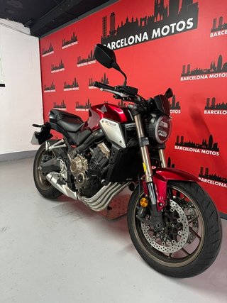HONDA CB 650 R DEL AÑO 2020 !! IMPECABLE ESTADO !!