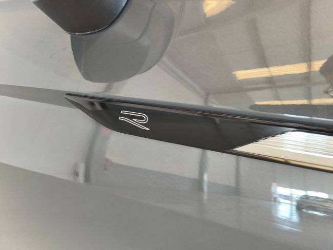 Volkswagen Tiguan 2021, foto 15