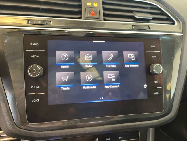Volkswagen Tiguan 2021, foto 30