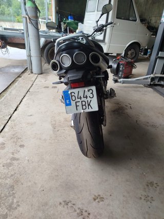 Suzuki GSR600 Naked
