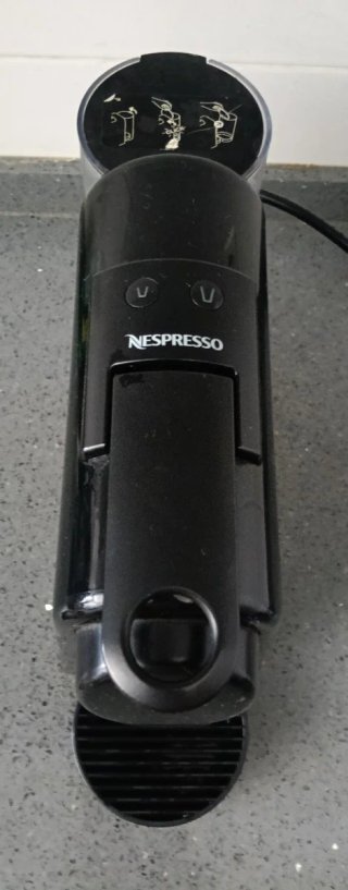 Cafetera Nespresso DeLonghi Negra