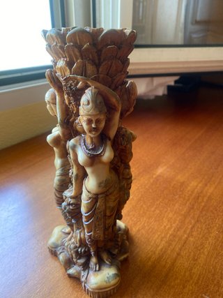 Jarrón decorativo figura mujer