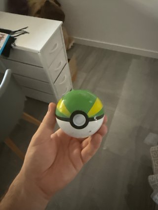 Figuras Pokémon Pequeñas y Pokeballs