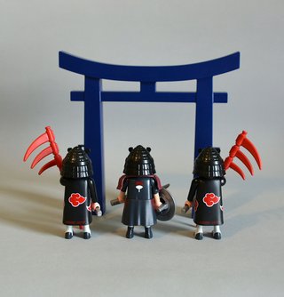 Playmobil 3 Guerreros Samurai Con Puerta Torii