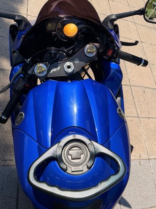 Yamaha R1 2006 Azul