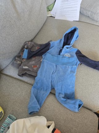 Lote Ropa Bebé y Biberones