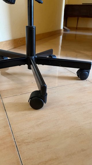 Silla de escritorio negra