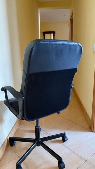 Silla de escritorio negra