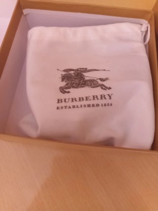 Cinturón Burberry Beige y Dorado