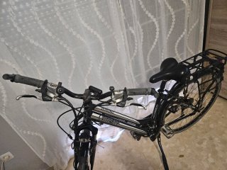 BICICLETA ELÉCTRICA( NO TIENE CARGADOR,NI BATERIA)
