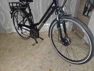 BICICLETA ELÉCTRICA( NO TIENE CARGADOR,NI BATERIA)