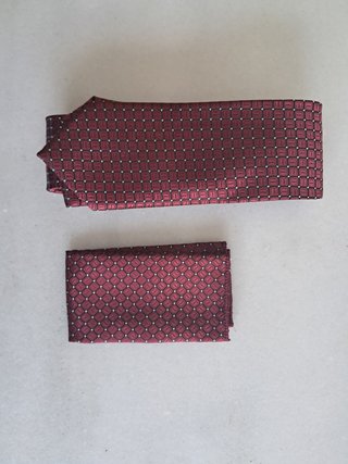 Conjunto Corbata y Pañuelo Rojo