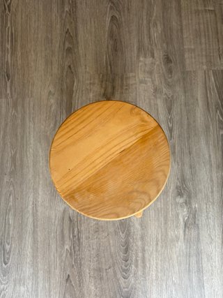 Preciosa banqueta rústica de madera
