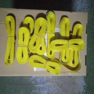 Bridas de seguridad amarillas