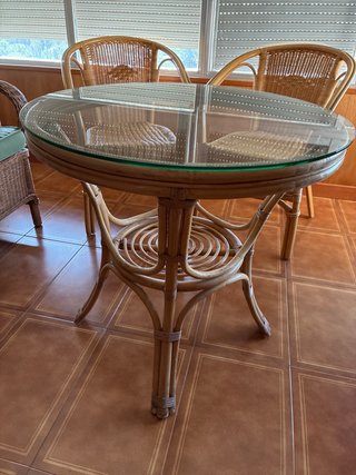 Sofá de mimbre 2 plazas + mesa + 2 sillas