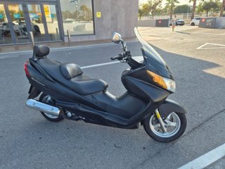 Suzuki Burgman 400 Muy comoda. Buen estado 44000km