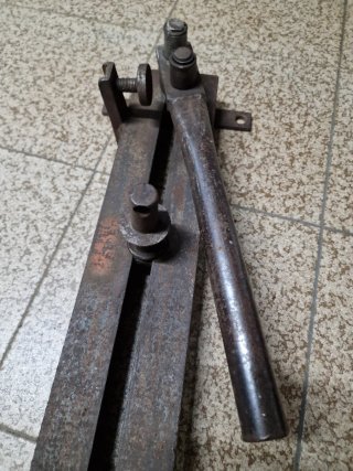 Dobladora manual de varillas para estribos