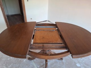 Mesa de comedor extensible de madera