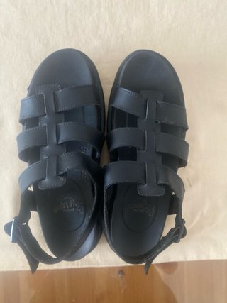 Sandalias Dr. Martens Negras