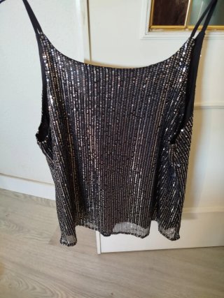Top lentejuelas negro y plateado sin estrenar
