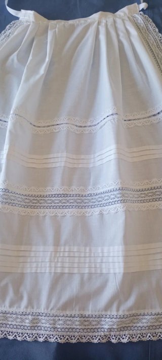 Delantal fallera huertana blanco