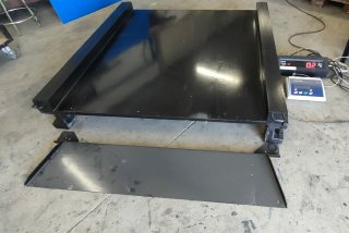 Báscula industrial con rampa
