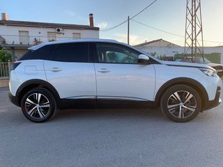 PEUGEOT 3008 Allure 1.2 PureTech  SS