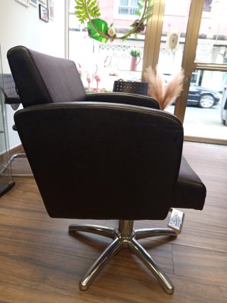 Sillones Peluquería Italor Negro + Reposapiés