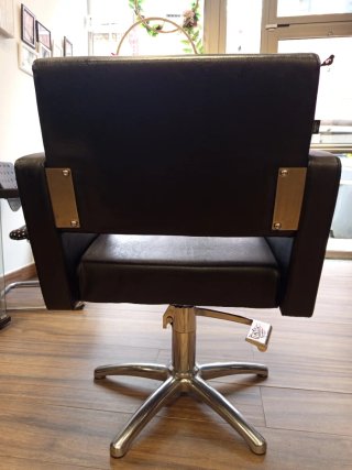 Sillones Peluquería Italor Negro + Reposapiés
