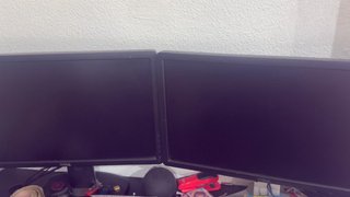 Monitor Dell Ordenador Negro de 17 pulgadas.
