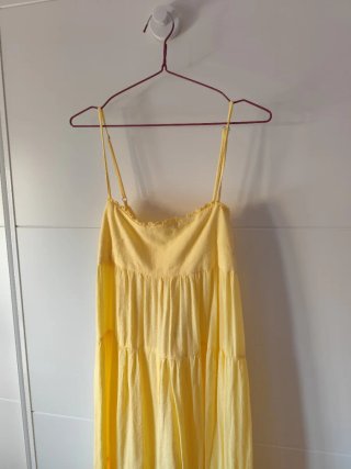Vestido Zara Amarillo Talla L con etiqueta