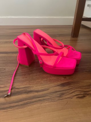 Zapatos de tacón rosa plataforma