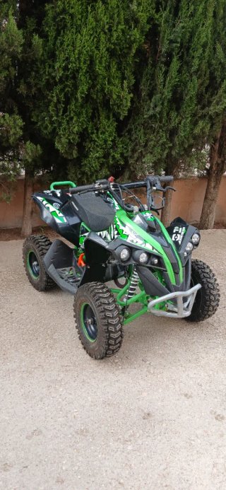 Quad ATV Infantil de gasolina Negro y Verde