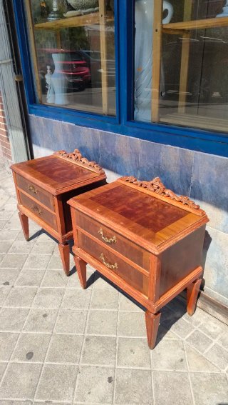Mesitas de noche auxiliares de madera 640513971