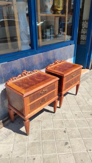 Mesitas de noche auxiliares de madera 640513971